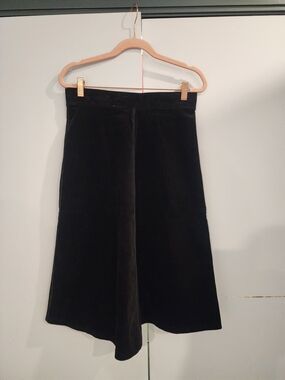 Black Velvet/Cordury Knee Length Skirt